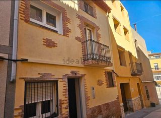 Affitto Casa in Vandellòs i l´Hospitalet de l´Infant. Casa de 3 plantas en alquiler en vandellòs