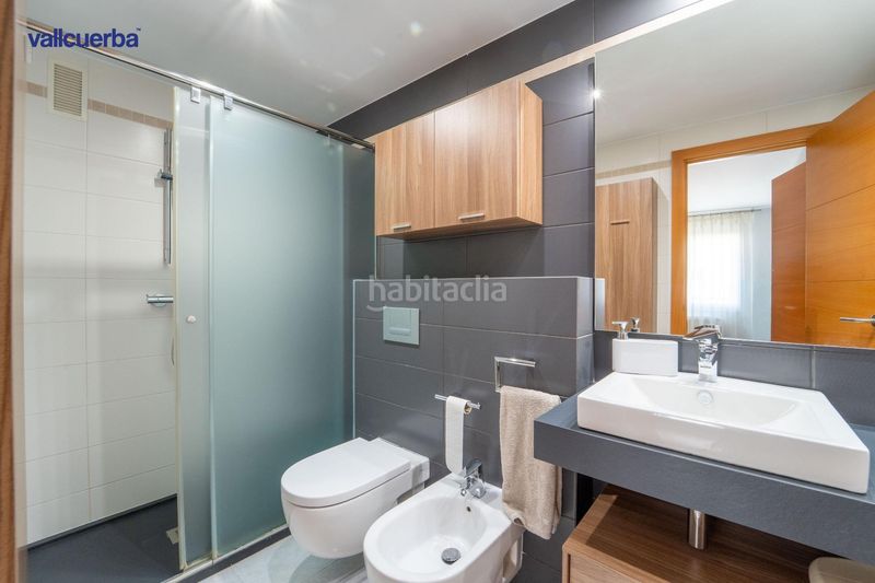 Foto 6345a03e-0e54-4011-98ff-56a8938c8325. Flat with heating parking in Ponent Reus