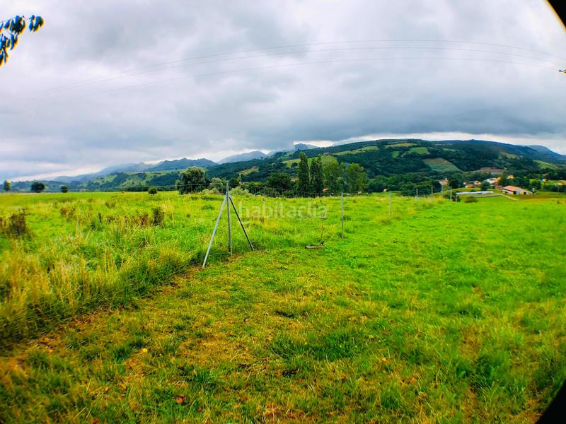 Foto c8fc2472-454b-4559-a002-f3f500a48ebe. Chalet mit parking in Liérganes