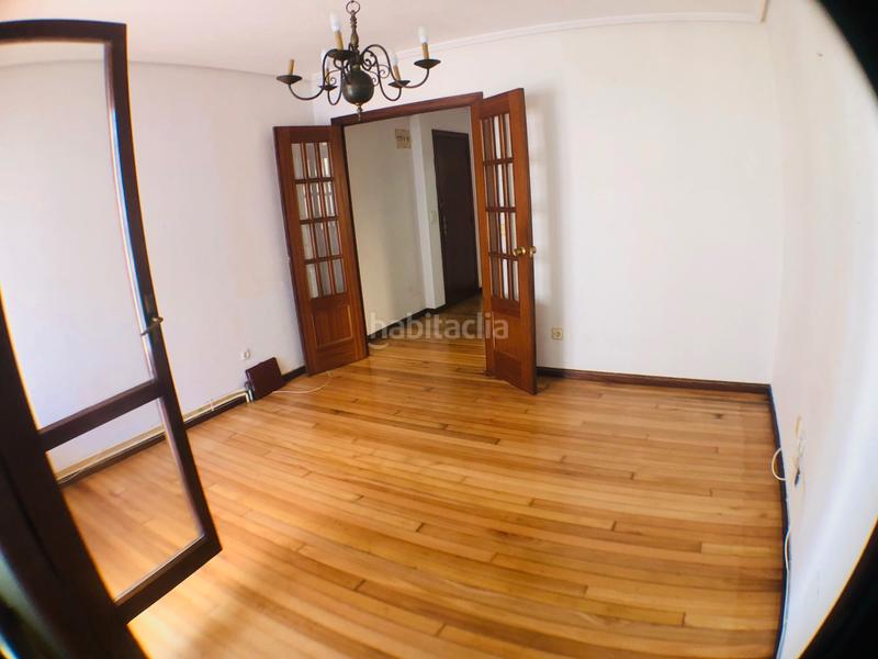 Foto cde0c454-20dc-4cc6-9eb0-681db4829673. Piso en Centro - Ayuntamiento Santander