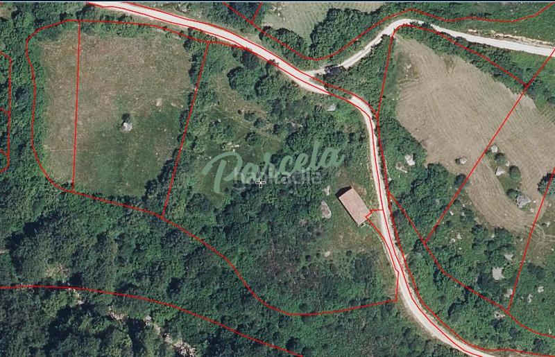 Foto ee1b5c64-f491-4975-9a98-8e247b773004. Maison dans Polaciones