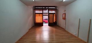 Local Comercial en Calle Berta Perogordo