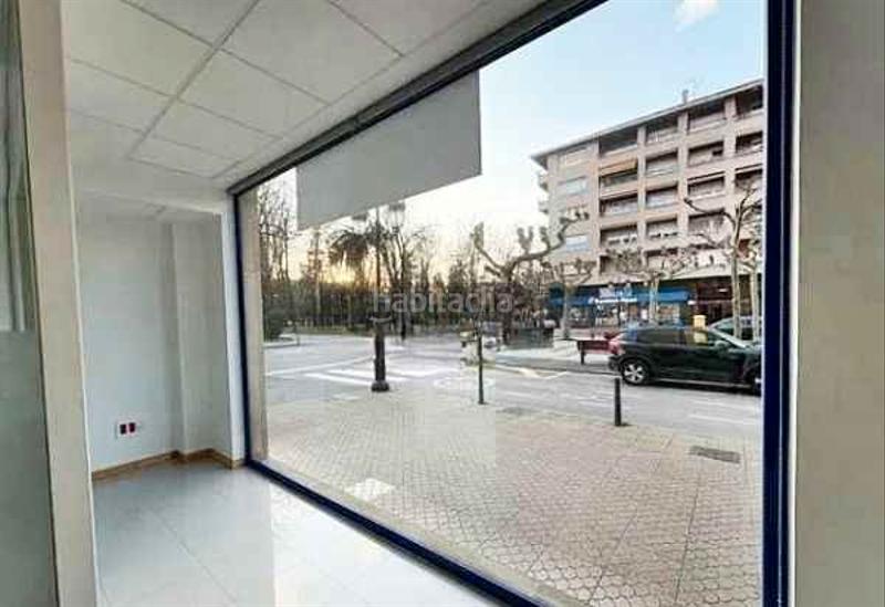 Foto 1a62cd2d-eebe-4836-8b49-85d07b99212c. Alquiler local comercial en calle maestro mediavilla 1 en Torrelavega