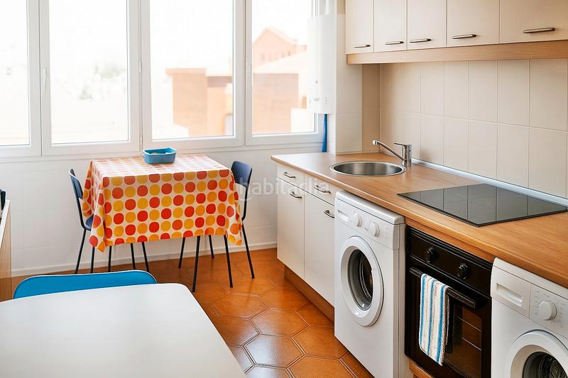 Foto e908000c-40a3-4972-94f9-87e8438d12c2. Location appartement avec chauffage dans Los Castros Santander