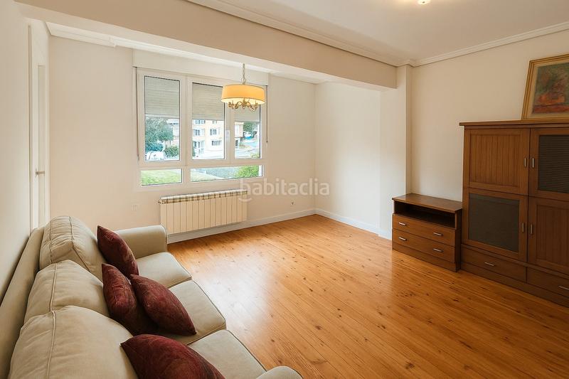 Foto d627a9a2-1c9e-4415-9eee-b7a9a8e226ac. Rent flat with heating parking in Puerto Chico Santander