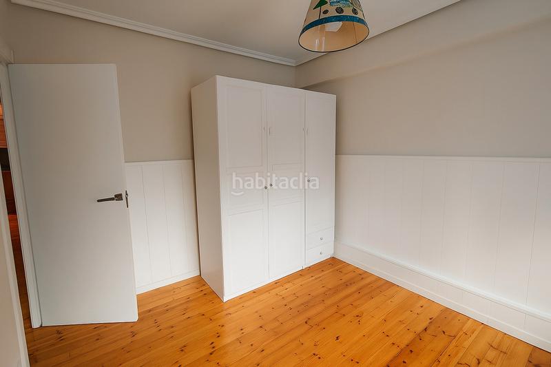 Foto b4ee7026-98f9-458c-853c-71f7a837a5e6. Alquiler piso en Puerto Chico Santander