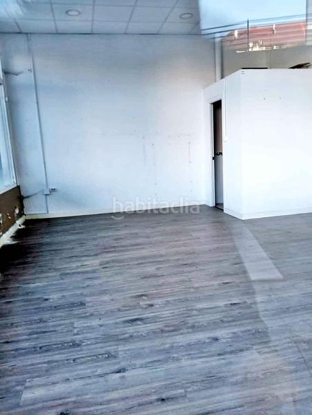 Foto 3b31fd84-7d3a-4e08-9424-96a4a2abe624. Alquiler local comercial en Astillero (El)