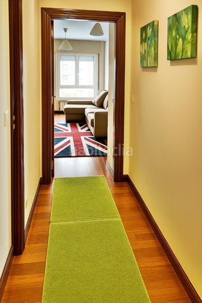 Foto 6d8d5c6c-956e-4534-8c60-bd3561ab6d25. Location appartement avec chauffage parking dans Los Castros Santander