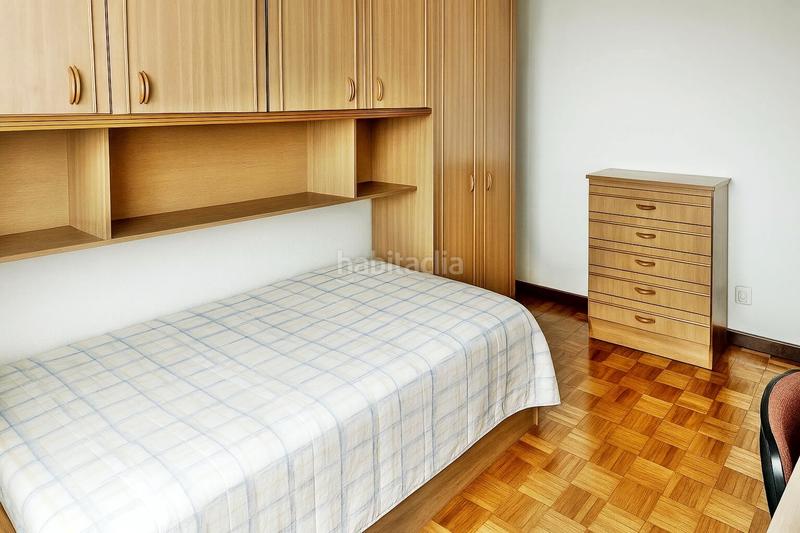 Foto f57cf296-be09-4369-98b3-e80402bd853e. Location appartement avec chauffage dans Los Castros Santander