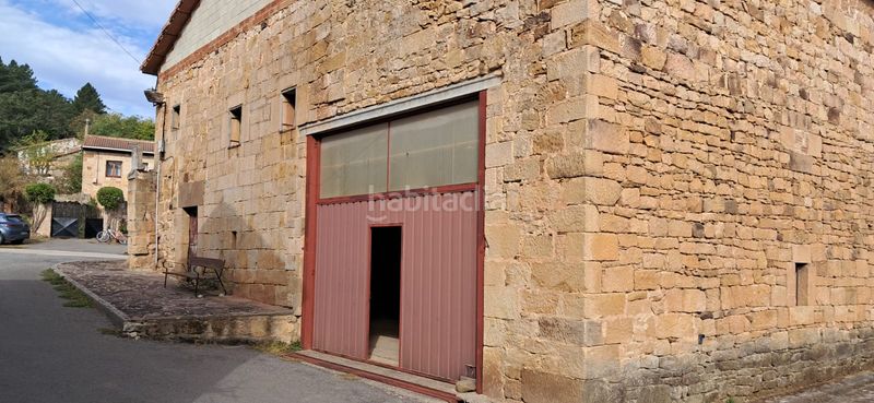 Foto cabc761f-8e2e-468b-a86d-ff5717cefef8. Haus mit parking in Valderredible