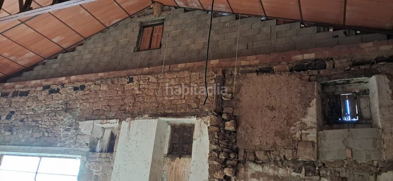 Foto e08d5764-1bf8-44ab-ab5f-29972c139244. Haus mit parking in Valderredible