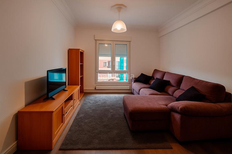 Foto 9298df89-5634-4a0a-9c87-594332d16d7b. Rent flat with heating in Cuatro Caminos Santander