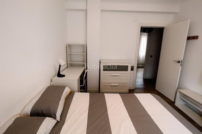 Foto 9b8f904f-0ac3-4c9d-a06c-df506e93b64c. Rent flat with heating in Cuatro Caminos Santander