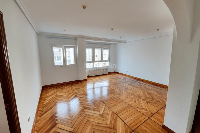 Foto 359fe51a-8467-4a8d-8e77-fc2c9b0bd1f4. Rent flat with heating in Numancia - San Fernando Santander