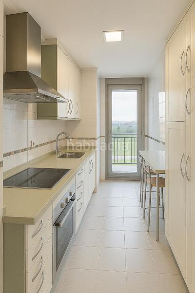 Foto 4dd367d0-a0d4-4b5a-af68-036b6d7ebe58. Rent flat with heating parking in Monte Santander