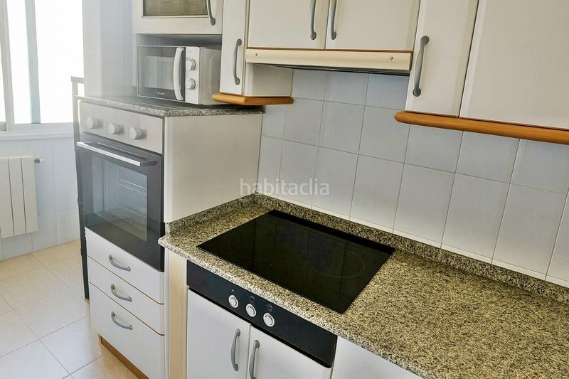 Foto 6c09e694-2a6c-4927-b382-b686d31a4d33. Rent flat with heating parking in El Sardinero Santander