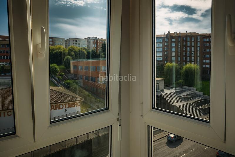 Foto dcf9f8e8-5946-48b6-8edf-fe834f3408a0. Location appartement avec chauffage parking dans El Sardinero Santander