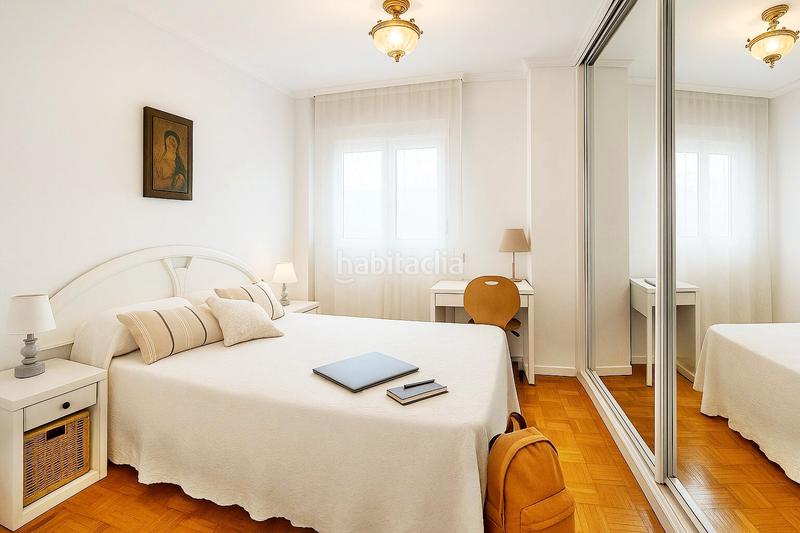 Foto 2fb75acb-3f5b-4113-af00-759148c6d1df. Rent flat with heating in Los Castros Santander