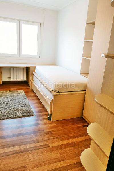 Foto 3ceb76d1-bbd4-4c40-981b-f4934517bac9. Rent flat with heating in Astillero (El)