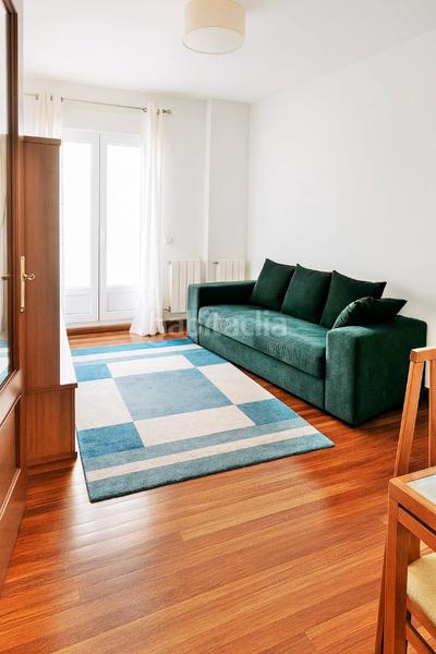 Foto e11f5649-03cf-40b2-bf43-84c9db17d208. Rent flat with heating in Astillero (El)