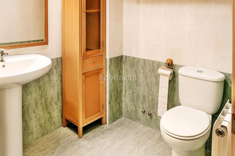 Foto f9ec8e69-3eb3-4499-b053-6a83517bbf18. Rent flat with heating in Astillero (El)