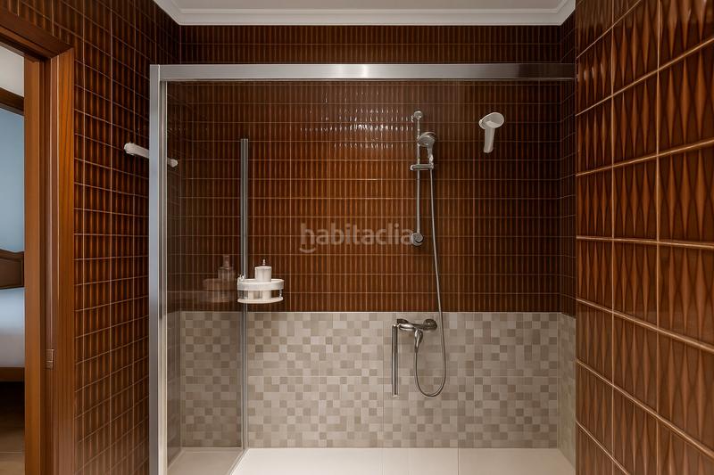 Foto 1a5fb750-b69b-463d-b8af-3854cbb688d5. Rent flat with heating parking in Alisal - San Román Santander