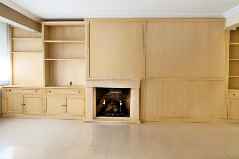 Foto 3d7fb3f7-10df-49e5-a561-118503a431c3. Rent flat with heating in Cuatro Caminos Santander