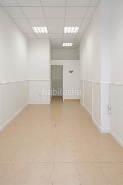 Foto 6f1639e2-5fdc-4f64-8785-c406edbfc38a. Affitto locale commerciale in cuesta de la atalaya 5 in Santander