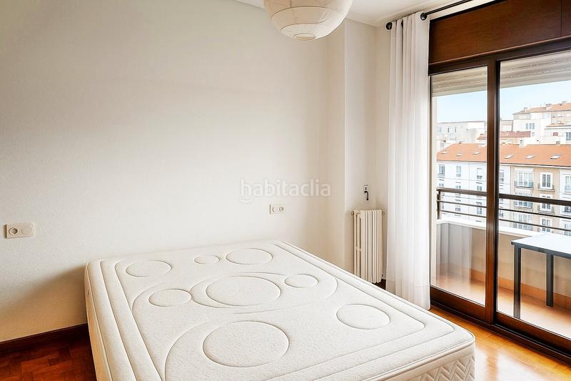 Foto 8e768d34-61d2-41c9-bcfc-3c95bd229e0b. Location appartement dans Cuatro Caminos Santander