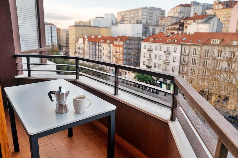 Foto ec36e7b7-72e2-4f43-8d1c-4134dd96140f. Location appartement dans Cuatro Caminos Santander