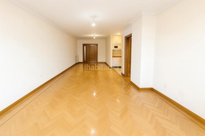 Foto 5263d103-69fb-45aa-92f1-3b23f2a65452. Rent flat with heating in Centro - Ayuntamiento Santander