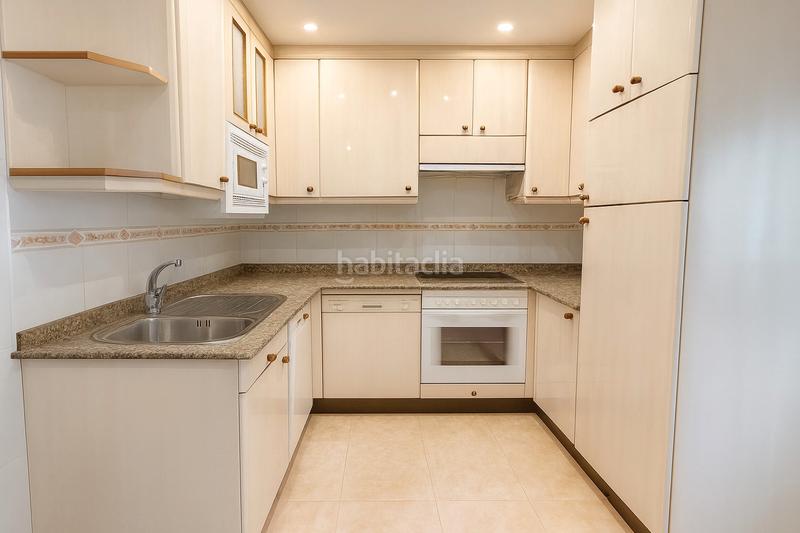 Foto 7536ccbd-faa5-4bfc-ada7-ea42240d8d54. Alquiler piso en Centro - Ayuntamiento Santander