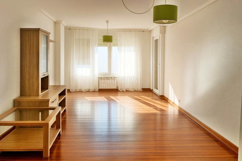 Foto e0e63787-f14d-4808-bbb4-6f4b96072320. Affitto appartamento con riscaldamento parcheggio in Santander