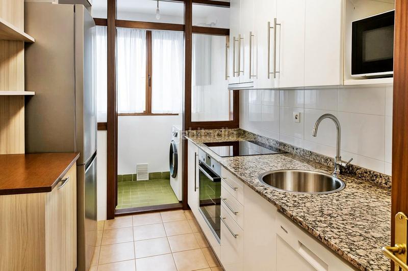 Foto 41634230-816f-4380-85d0-b99f01f796b8. Location appartement avec chauffage parking dans Alisal - San Román Santander