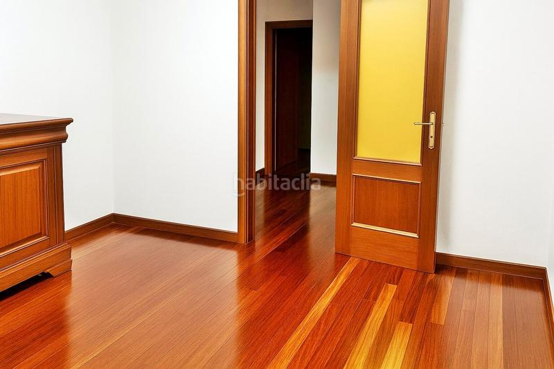 Foto 18a3e972-21d6-4fd7-bb60-9741ec177a07. Miete etagenwohnung mit heizung parking in Alisal - San Román Santander