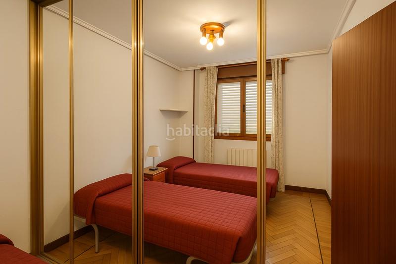 Foto dbd0a01c-ff4f-4484-b6b8-7313fcbe1da6. Alquiler piso en Alisal - San Román Santander