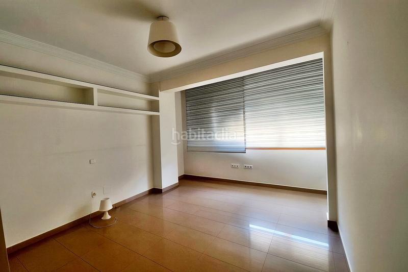 Foto b6a6ebda-686d-42de-89ff-ef8bfff99e8a. Miete etagenwohnung mit heizung in Cuatro Caminos Santander