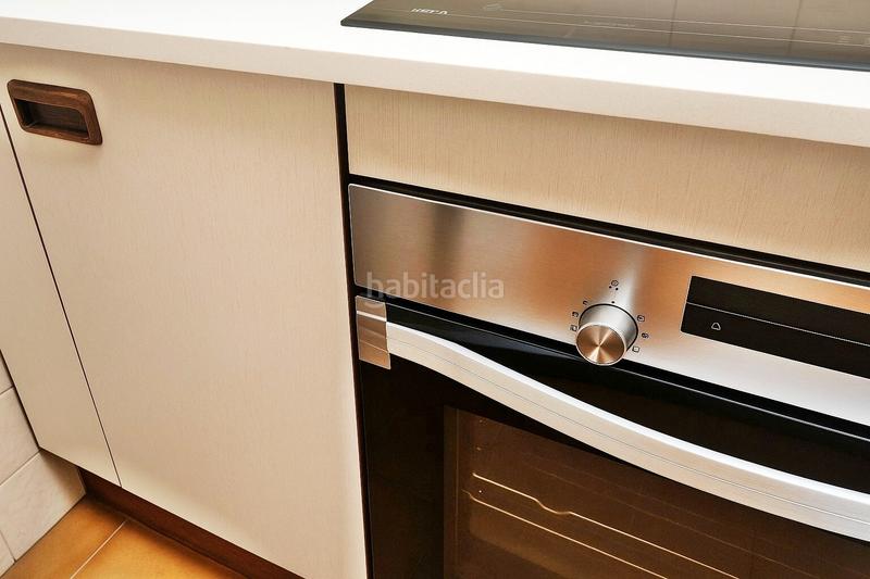 Foto 4369d1c4-1e23-479c-b046-35f142a39e13. Miete etagenwohnung in Cuatro Caminos Santander