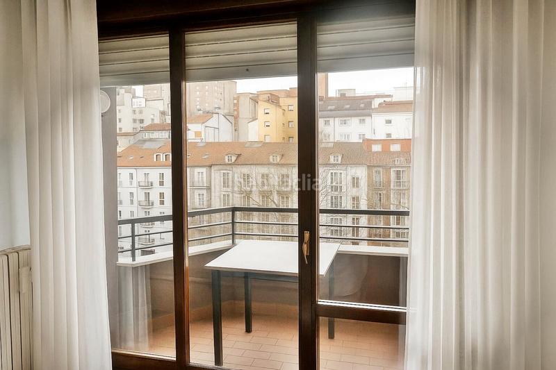 Foto 728d6f25-169c-41cb-94ac-c3257b39856e. Miete etagenwohnung in Cuatro Caminos Santander