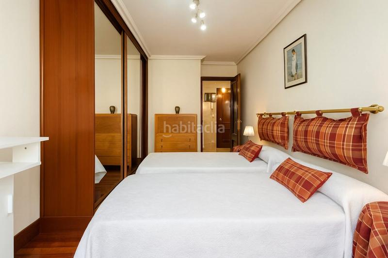 Foto 15a391aa-a189-46f9-bcd7-09a9cf78f814. Rent flat with heating in Puerto Chico Santander