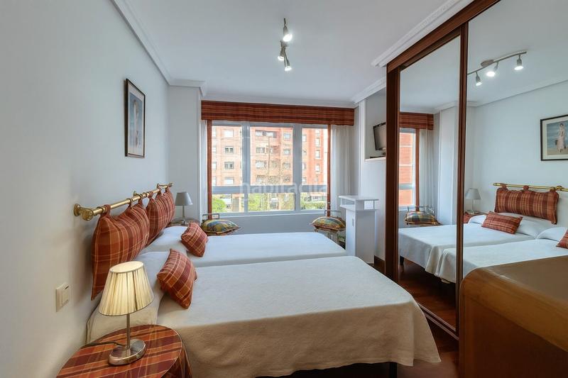 Foto eebfdf90-27a5-4c08-a3bb-3cf7640db3a0. Rent flat with heating in Puerto Chico Santander