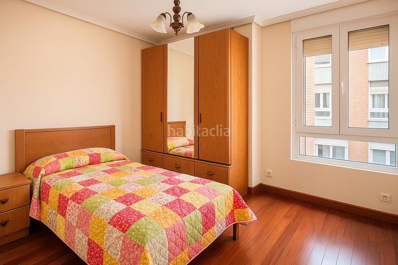 Foto 0ec07cf2-e210-4e84-86af-53bcfc43b613. Location appartement dans avenida menéndez pelayo 5 dans Camargo