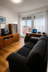 Miete Etagenwohnung  Calle trasmiera