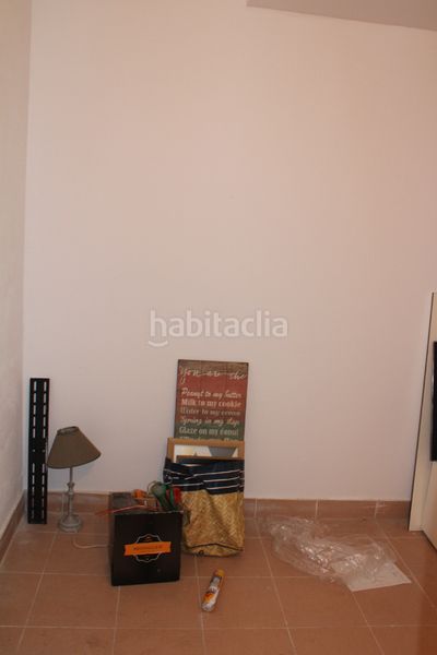 Foto d2efb458-a279-4ca4-a70d-66e014a39e84. Pis amb calefacció aparcament a Valdenoja Santander