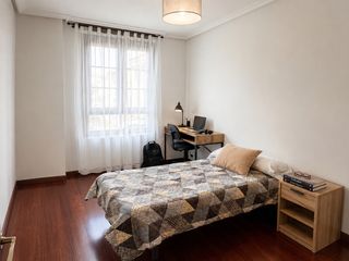 Rent Flat  Barrio cartes