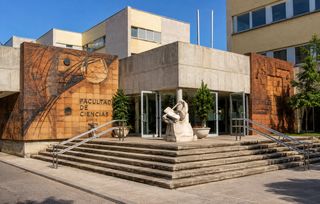 Miete Etagenwohnung  Calle la universidad