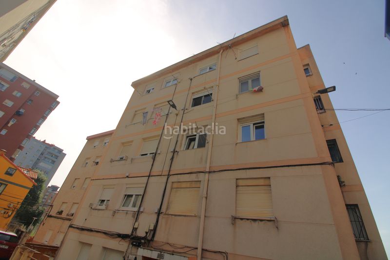 Foto b5b4efc3-3733-4d30-a5d4-6dab13bde877. Piso en Los Castros Santander