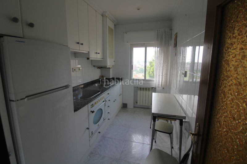 Foto ee37f125-9838-4871-8e9f-cf8e3afc8bb1. Piso en Los Castros Santander