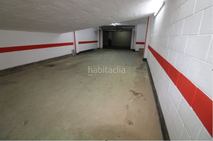Foto 091e595c-6c22-47a5-ba3a-1f22696478f1. Aparcament cotxe a Los Castros Santander
