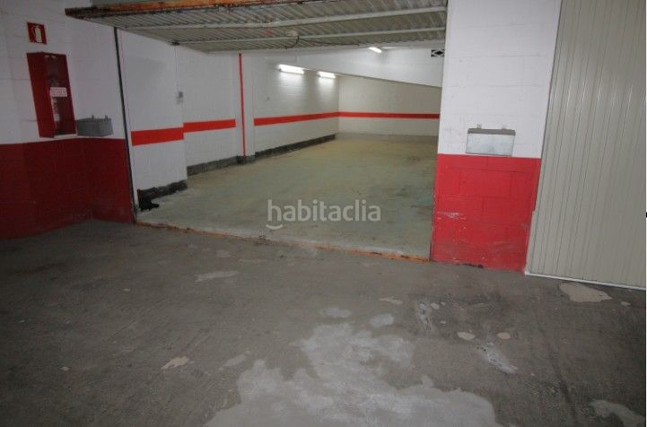 Foto 0dd15833-7692-4dc0-8c32-28aa2c5feec1. Aparcament cotxe a Los Castros Santander